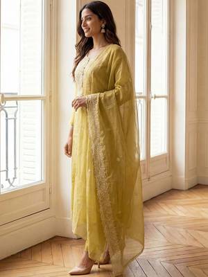 Women Ethnic Motifs Embroidered Regular Thread Work Kurta with Palazzos & With Dupatta 5