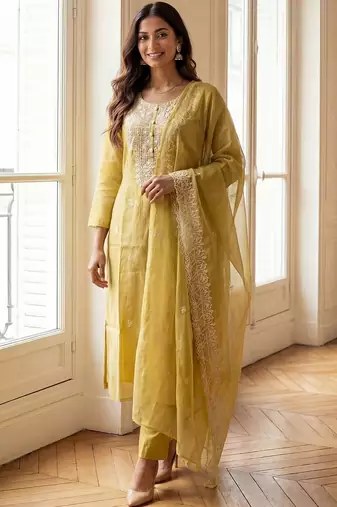 Women Ethnic Motifs Embroidered Regular Thread Work Kurta with Trousers & With Dupatta