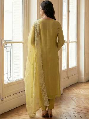 Women Ethnic Motifs Embroidered Regular Thread Work Kurta with Trousers & With Dupatta 3