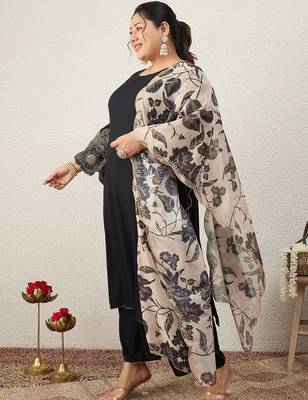 Plus Size Ethnic Motifs Regular Kurta with Trousers & With Dupatta 2