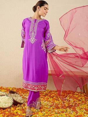 Women Ethnic Motifs Embroidered Zardozi Work Kurta with Trousers & Dupatta 2