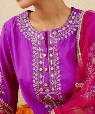 Women Ethnic Motifs Embroidered Zardozi Work Kurta with Trousers & Dupatta 3