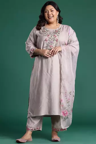 Plus Size Embroidered Regular Round Neck Kurta with Trousers & Dupatta