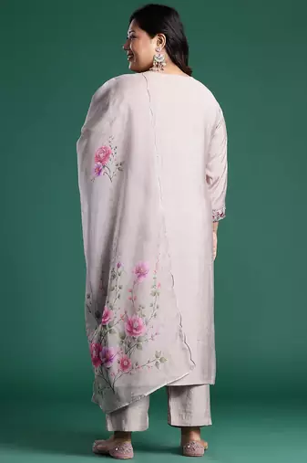 Plus Size Embroidered Regular Round Neck Kurta with Trousers & Dupatta