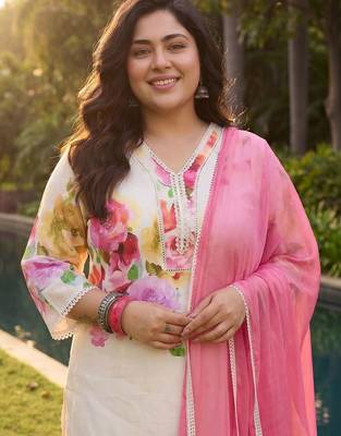 Plus Size Off White Printed Straight Linen Kurta Trousers With Dupatta Set 2