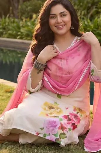Plus Size Off White Printed Straight Linen Kurta Trousers With Dupatta Set