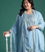 Plus Size Sequinned Kurta With Trousers & Dupatta