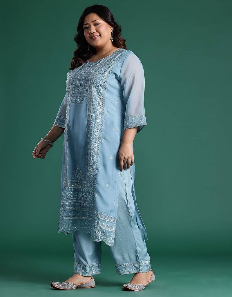 Plus Size Sequinned Kurta With Trousers & Dupatta