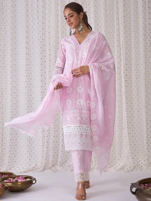 Floral Embroidered V-Neck Pure Cotton Kurta with Trousers & Dupatta 1