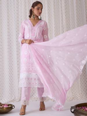 Floral Embroidered V-Neck Pure Cotton Kurta with Trousers & Dupatta 5