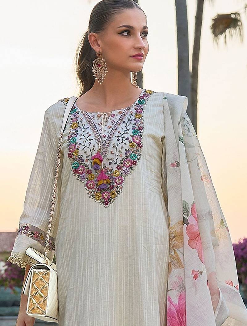 Women Floral Embroidered Regular Thread Work Pure Cotton Kurta with Trousers & With Dupatta