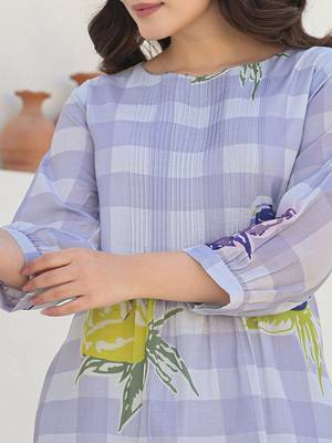 Women Floral Printed Regular Beads and Stones Pure Cotton Kurta with Trousers 3