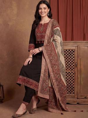 Women Ethnic Motifs Printed Regular Pure Cotton Kurta with Trousers & With Dupatta 5