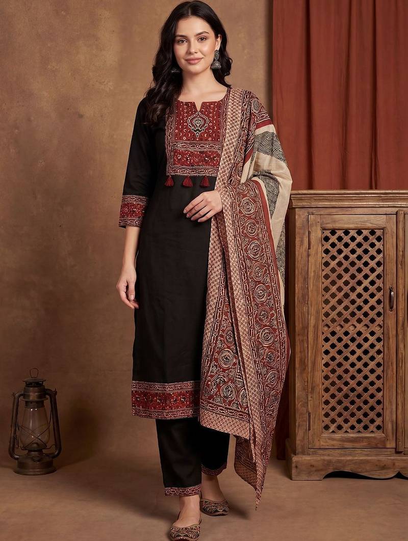 Women Ethnic Motifs Printed Regular Pure Cotton Kurta with Trousers & With Dupatta