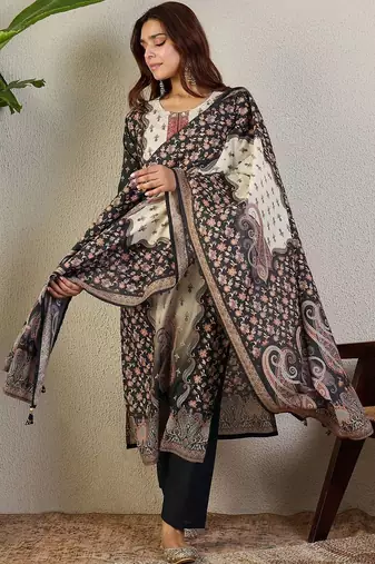 Ethnic Motifs Printed Round Neck Pure Cotton Kurta With Trousers & Dupatta