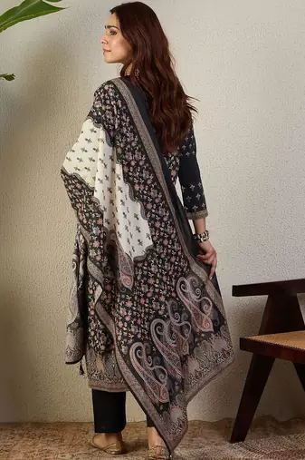 Ethnic Motifs Printed Round Neck Pure Cotton Kurta With Trousers & Dupatta