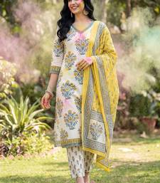 Women Floral Printed Regular Pure Cotton Kurta with Trousers & With Dupatta