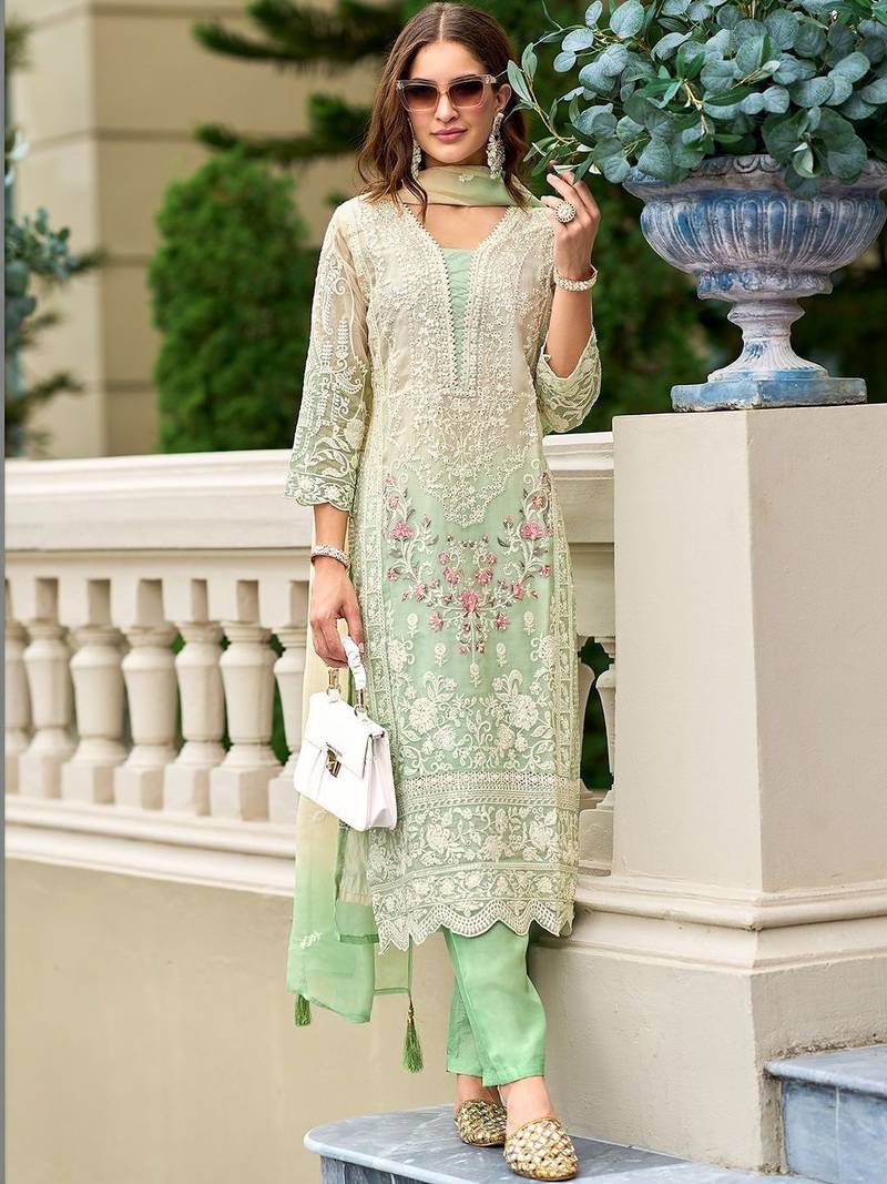 Women Floral Embroidered Regular Thread Work Kurta with Trousers & With Dupatta