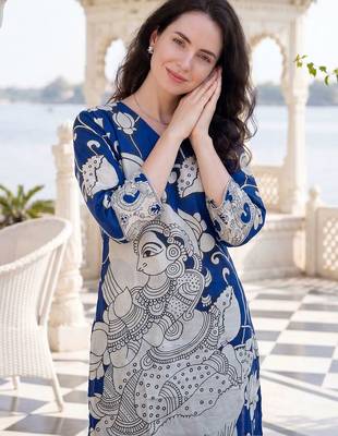 Women Ethnic Motifs Printed V-Neck Pure Cotton Kurta with Trousers 2