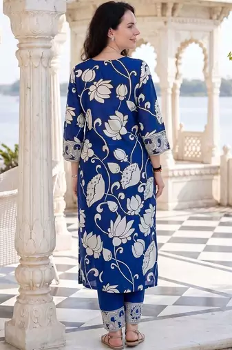 Women Ethnic Motifs Printed V-Neck Pure Cotton Kurta with Trousers