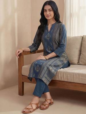 Women Ethnic Motifs Printed Regular Pure Cotton Kurta with Trousers 1