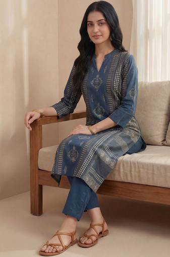 Women Ethnic Motifs Printed Regular  Cotton Kurta with Trousers