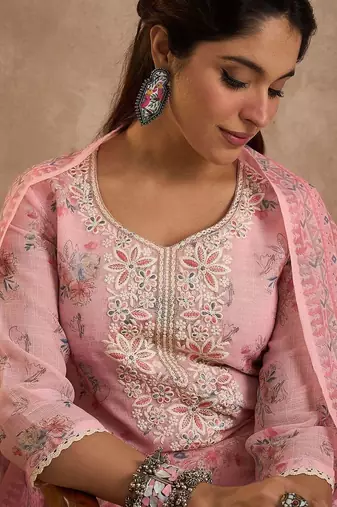 Women Floral Printed Linen Kurta with Trousers & Dupatta