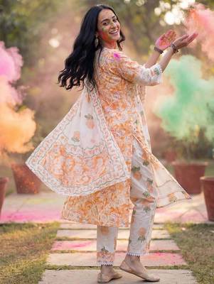 Floral Printed Beads and Stones Pure Cotton Straight Kurta & Trousers & Dupatta 1