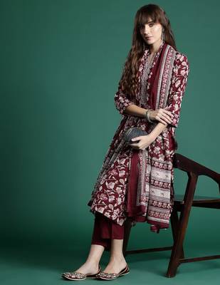 Floral Printed Pure Cotton Kurta With Trousers & Dupatta 1