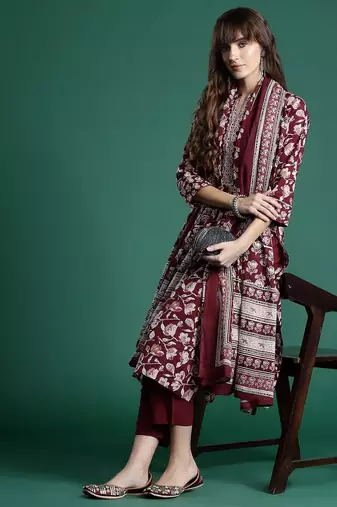 Floral Printed Pure Cotton Kurta With Trousers & Dupatta