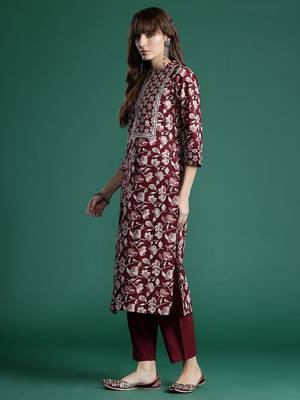 Floral Printed Pure Cotton Kurta With Trousers & Dupatta 6