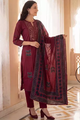 Women Ethnic Motifs Embroidered Regular Thread Work Pure Cotton Kurta with Trousers & With Dupatta