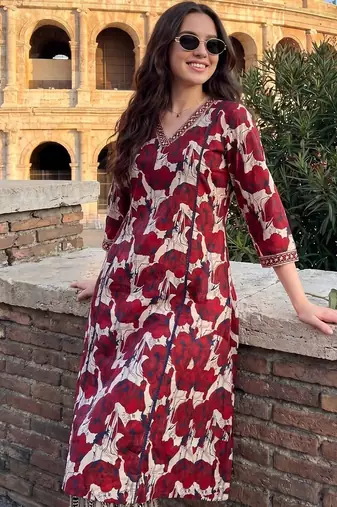 Women Floral Printed Regular Pure Cotton Kurta with Trousers