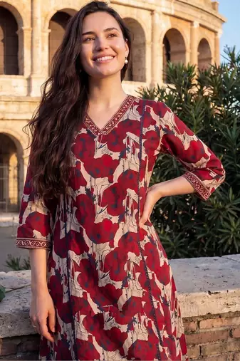 Women Floral Printed Regular Pure Cotton Kurta with Trousers