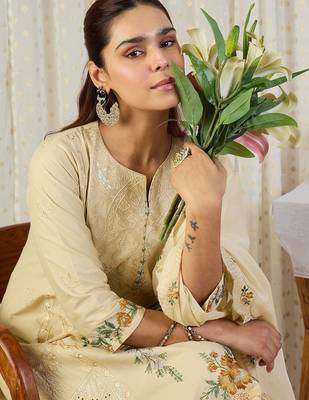 Embroidered Notch Neck Thread Work Pure Cotton Kurta With Trousers & Dupatta 6