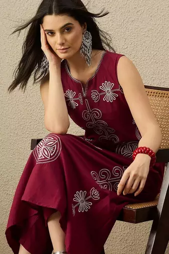 Women Ethnic Motifs Embroidered Regular Thread Work Pure Cotton Kurta with Palazzos