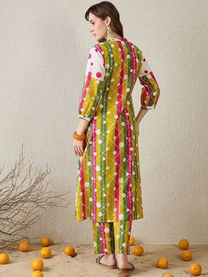 Floral Printed Mandarin Collar Pure Cotton Kurta with Trousers 5
