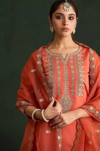 Ethnic Motifs Embroidered Gotta Patti Straight Kurta With Trousers & Dupatta