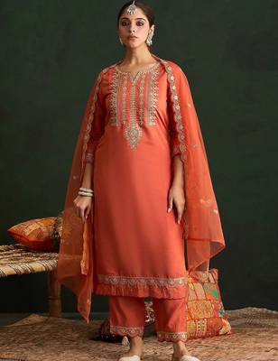 Ethnic Motifs Embroidered Gotta Patti Straight Kurta With Trousers & Dupatta 2