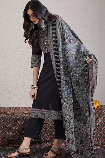 Ethnic Motifs Embroidered Mirror Work Pure Cotton Kurta With Trousers & Dupatta