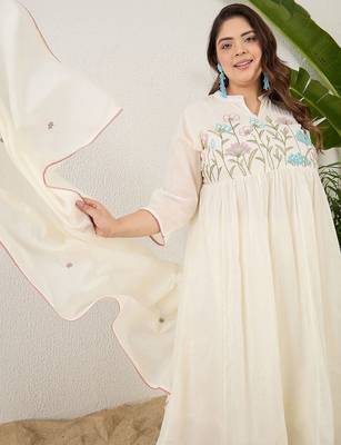 Plus Size Empire Thread Work Pure Cotton Kurta with Trousers & With Dupatta 4