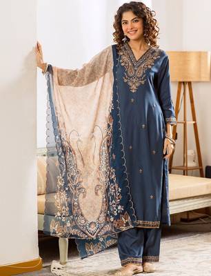 Women Paisley Embroidered Regular Kurta with Palazzos & With Dupatta 1