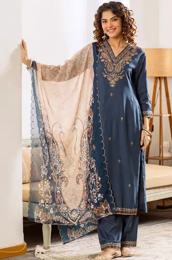 Women Paisley Embroidered Regular Kurta with Palazzos & With Dupatta