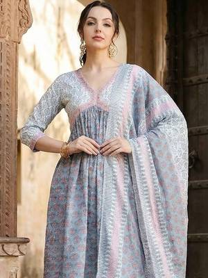 Women Ethnic Motifs Printed Tiered Pure Cotton Kurta with Trousers & With Dupatta 4