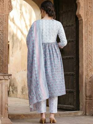 Women Ethnic Motifs Printed Tiered Pure Cotton Kurta with Trousers & With Dupatta 5