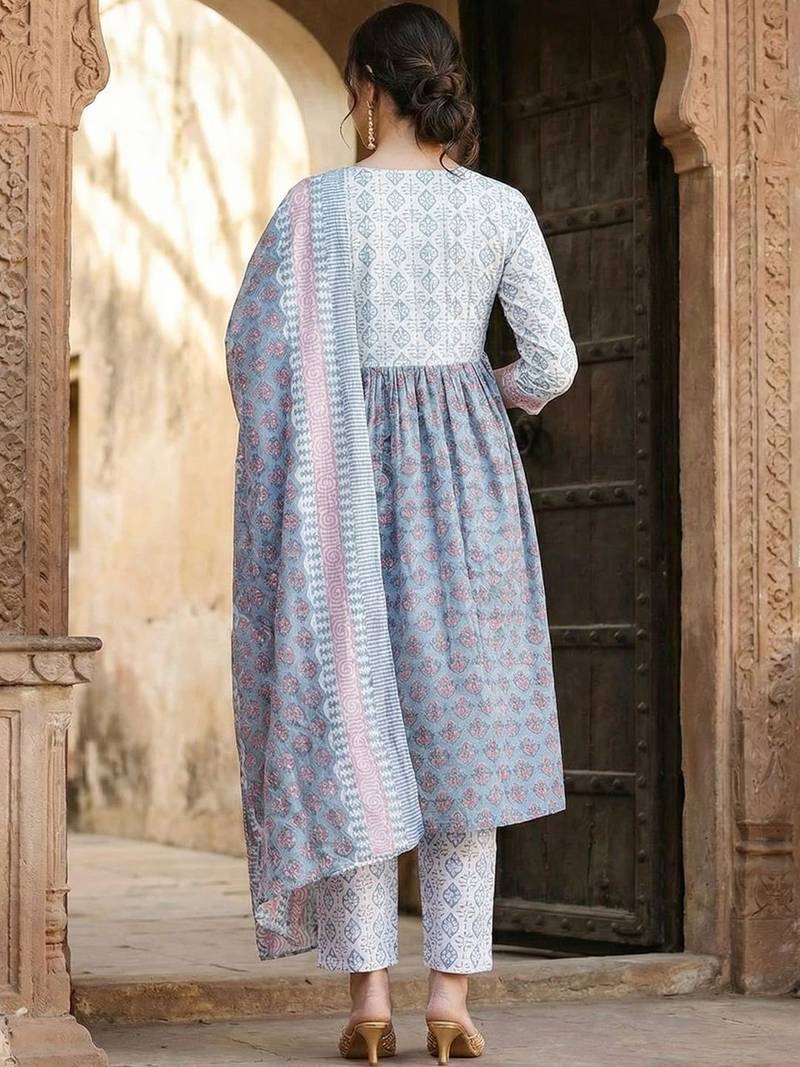 Women Ethnic Motifs Printed Tiered Pure Cotton Kurta with Trousers & With Dupatta