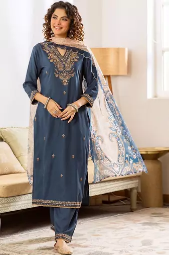 Women Paisley Embroidered Regular Kurta with Palazzos & With Dupatta