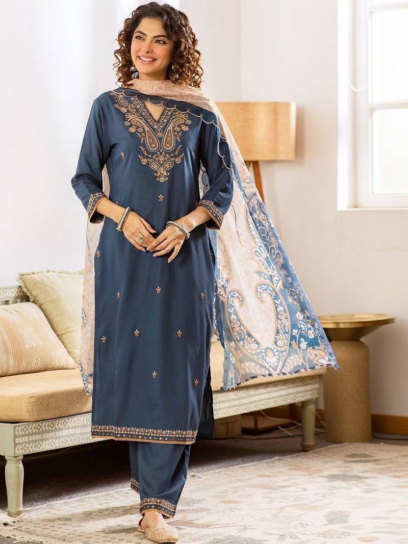 Women Paisley Embroidered Regular Kurta with Palazzos & With Dupatta