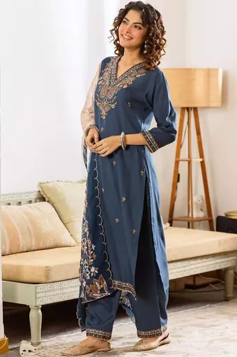 Women Paisley Embroidered Regular Kurta with Palazzos & With Dupatta