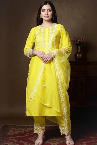 Women Yoke Design Round Neck Kurta With Trousers & Dupatta
